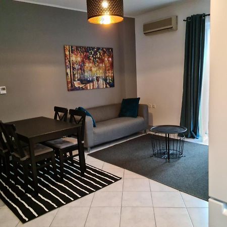 Comfy Urban Apartment Янина Экстерьер фото